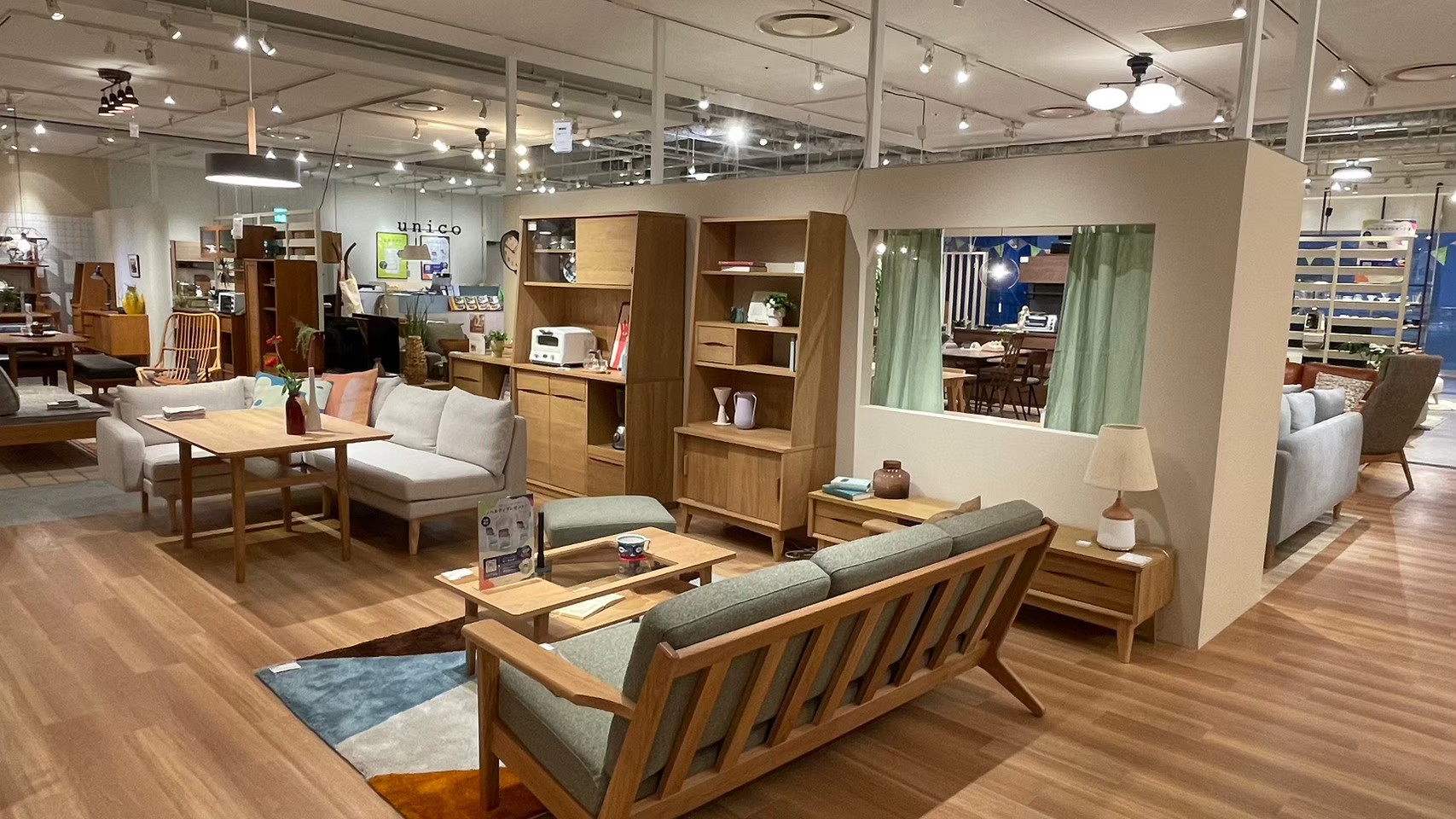 Shop Inico 商業施設・百貨店内装工事 BOSCO ボスコ | unico | 実績