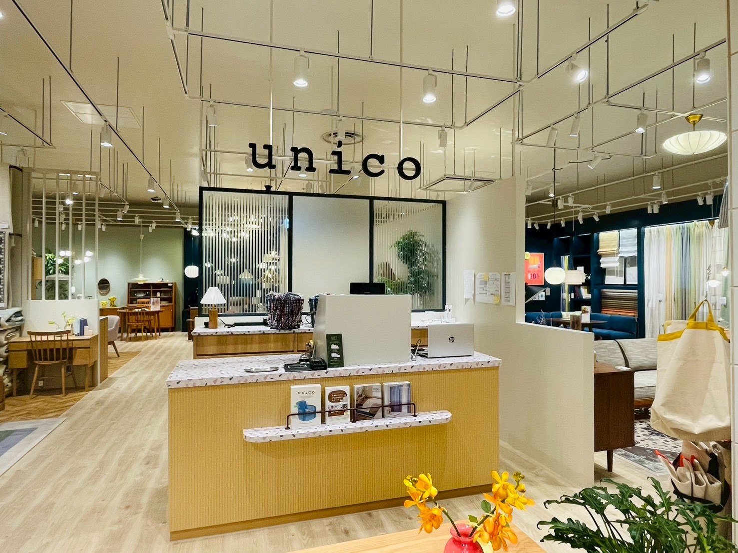 Shop Inico 商業施設・百貨店内装工事 BOSCO ボスコ | unico | 実績